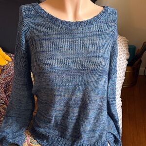 Mudd Women's Blue Knit Sweater